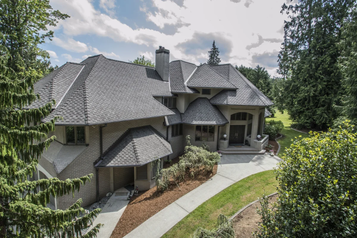 home-services-residential-composition-roofing